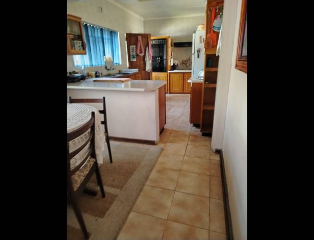 3 BEDROOM HOUSE FOR SALE IN PIONEER PARK